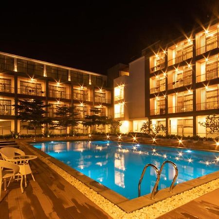 Regent Hotel Myeik Buitenkant foto