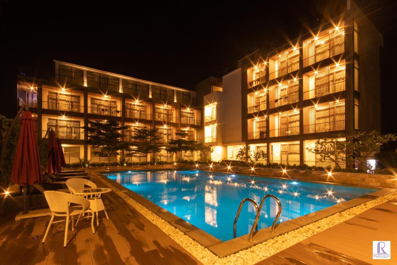 Regent Hotel Myeik Buitenkant foto